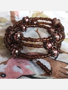 Coppery Color Faux Pearl Seed Bead Amber Beaded Memory Wire Bracelet Bell Caps
